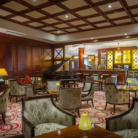 Clyde Court Hotel 4*