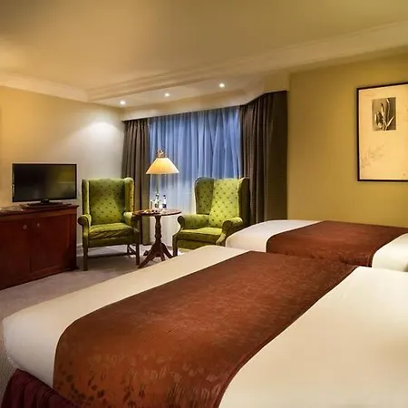 Ξενοδοχείο Clyde Court 4*
